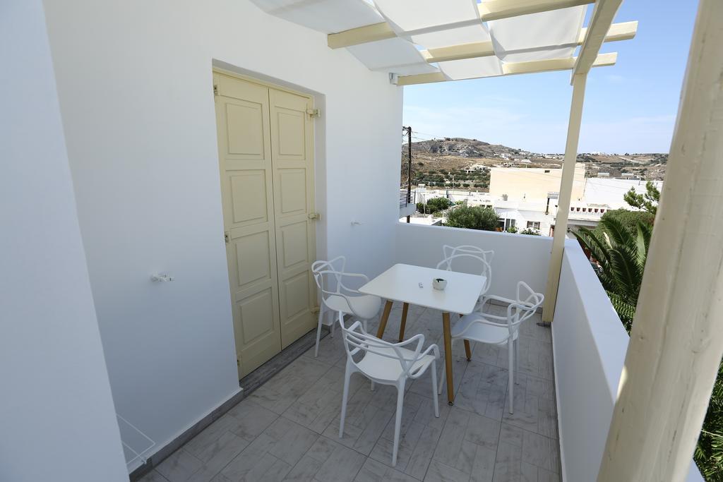 The White Suites Adamantas  Luaran gambar