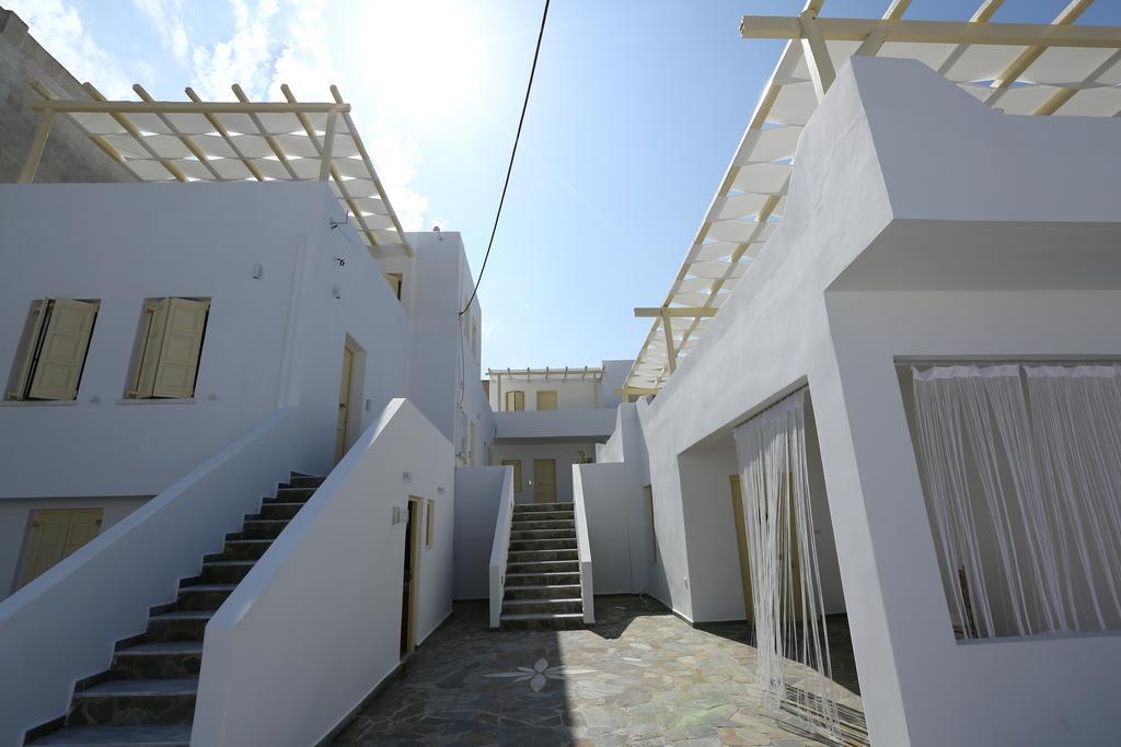 The White Suites Adamantas  Luaran gambar