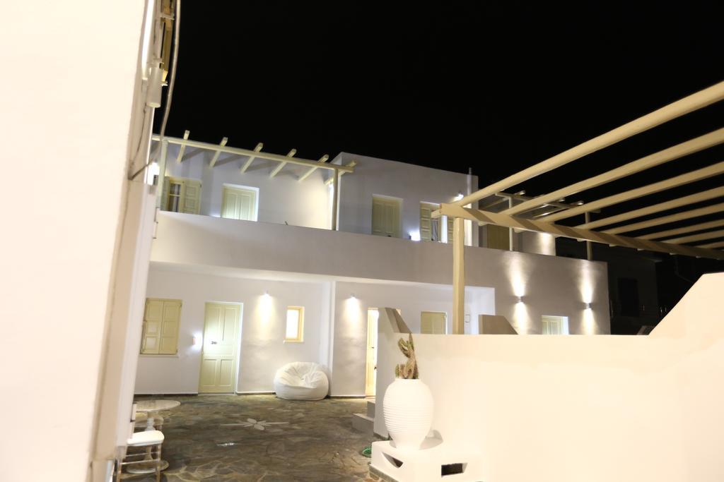 The White Suites Adamantas  Luaran gambar