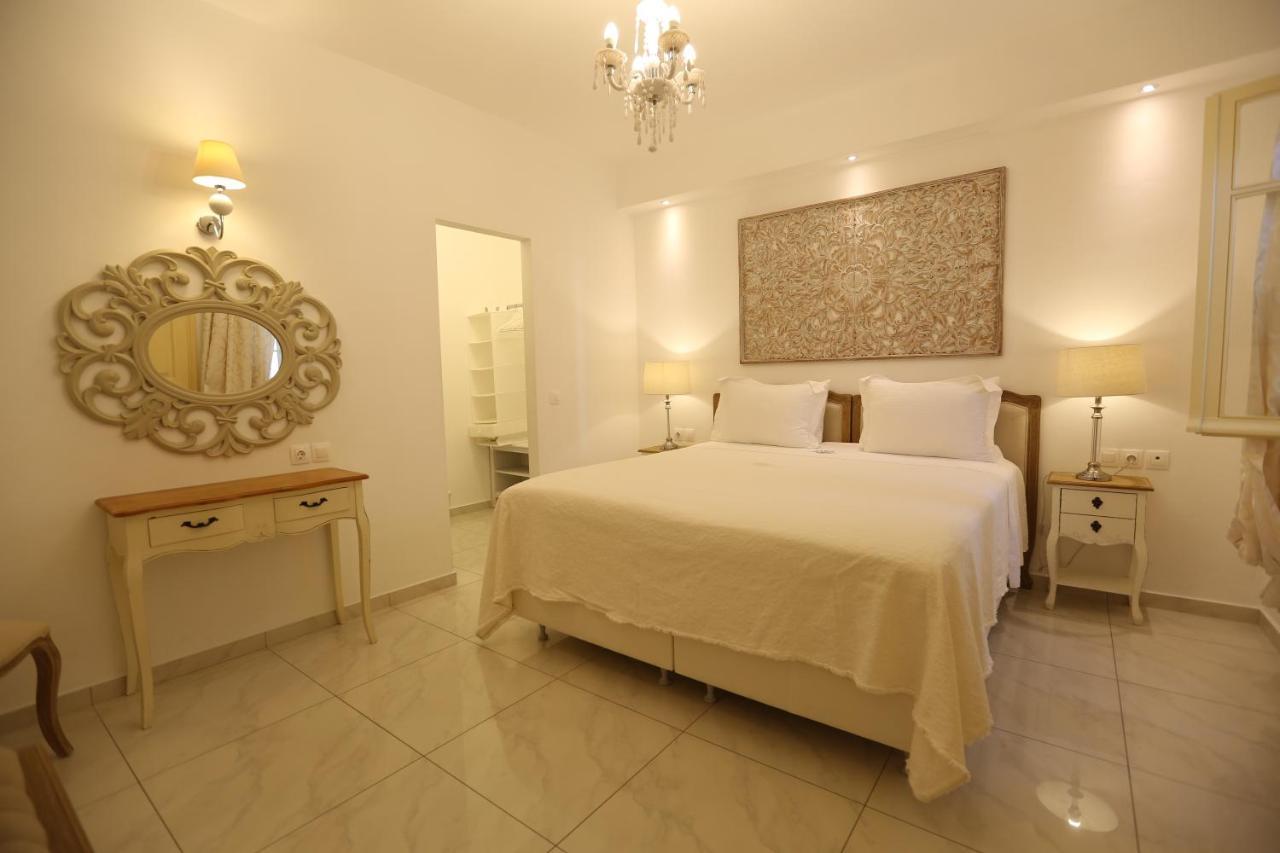 The White Suites Adamantas  Luaran gambar