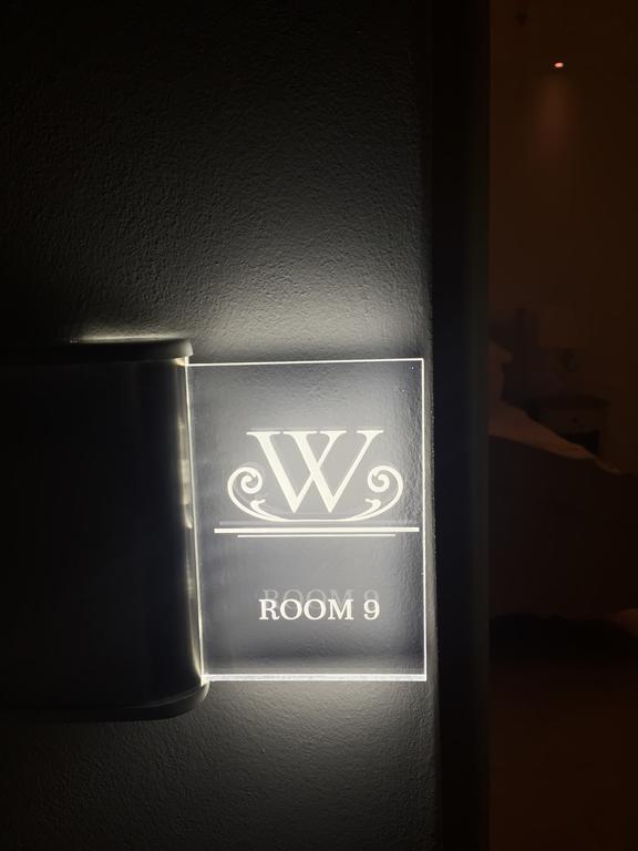The White Suites Adamantas  Luaran gambar